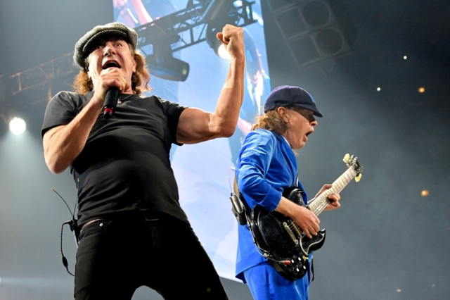 Αποθέωση για τους AC/DC που ανέβηκαν στη σκηνή μετά από επτά χρόνια