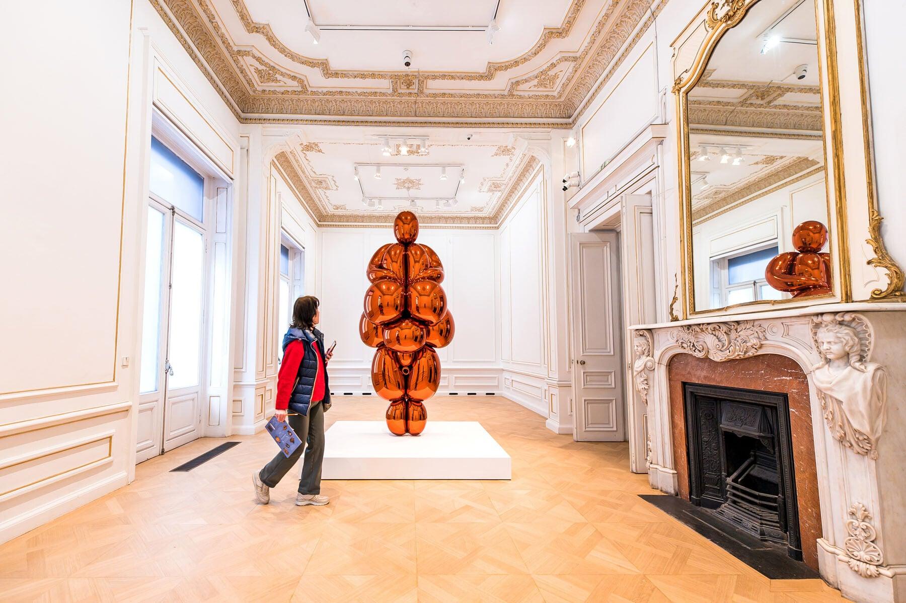 Μουσείο Κυκλαδικής Τέχνης Jeff Koons: «Αφροδίτη» του Lespugue